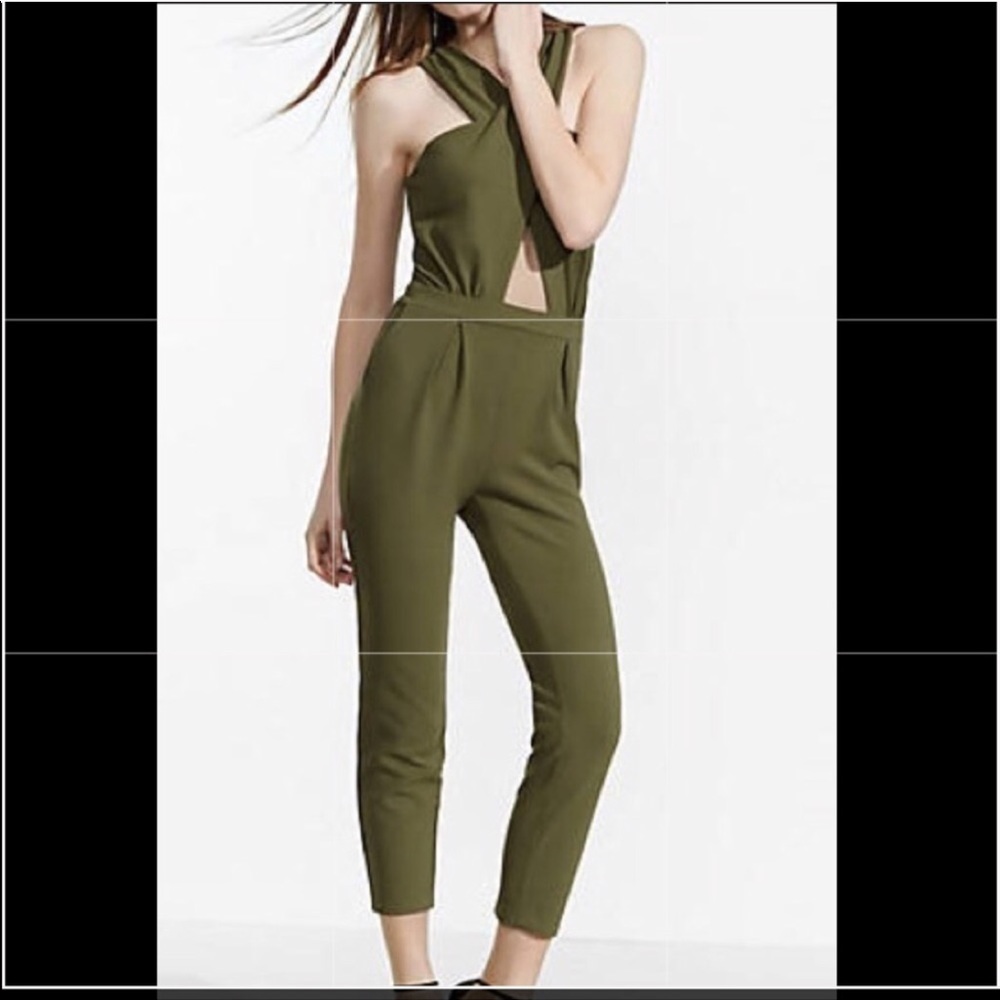 NWOT! BLACK Express Jumpsuit